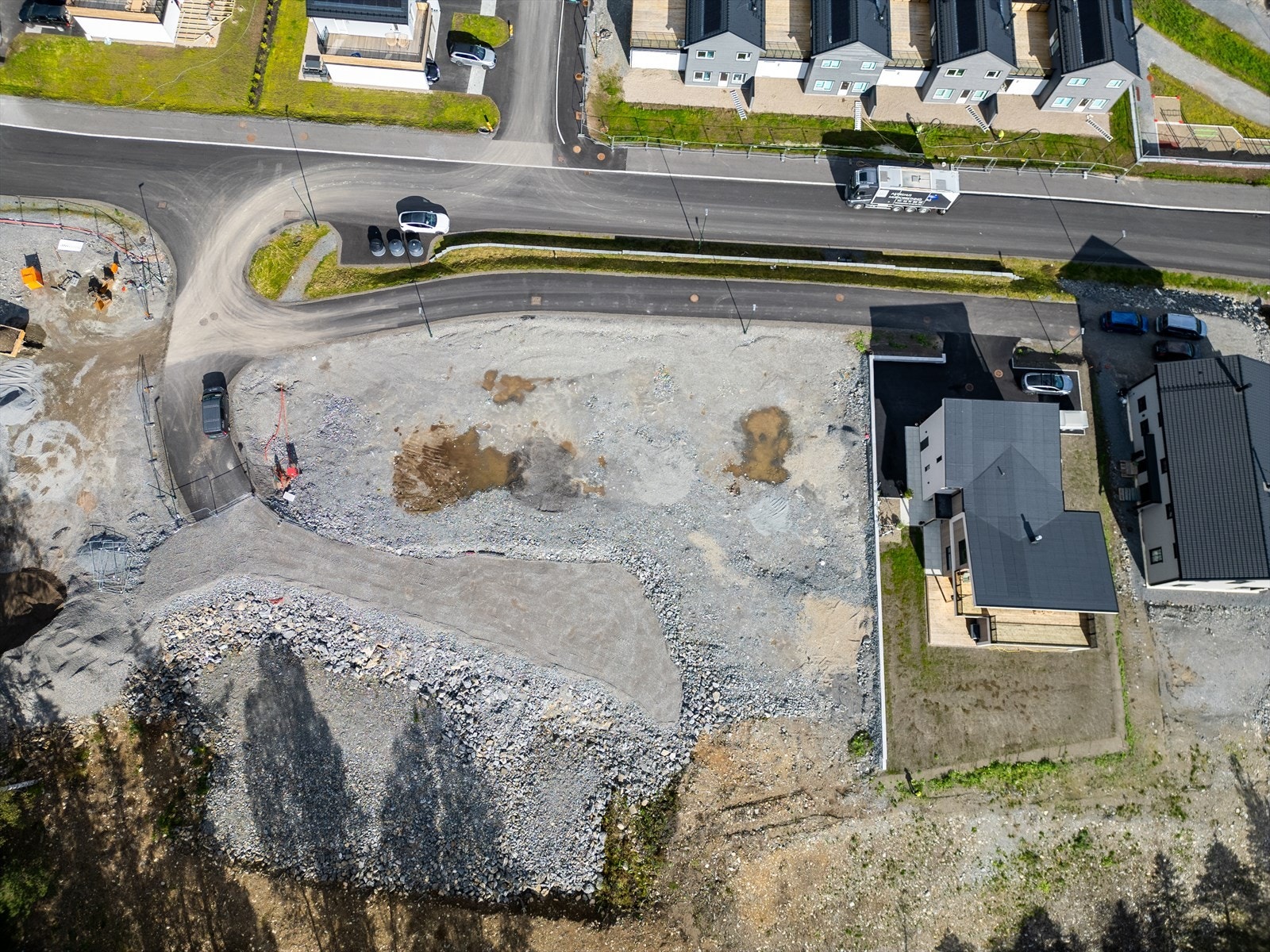 Tomtene ligger øverst i feltet, med direkte nærhet til marka Galleribilde