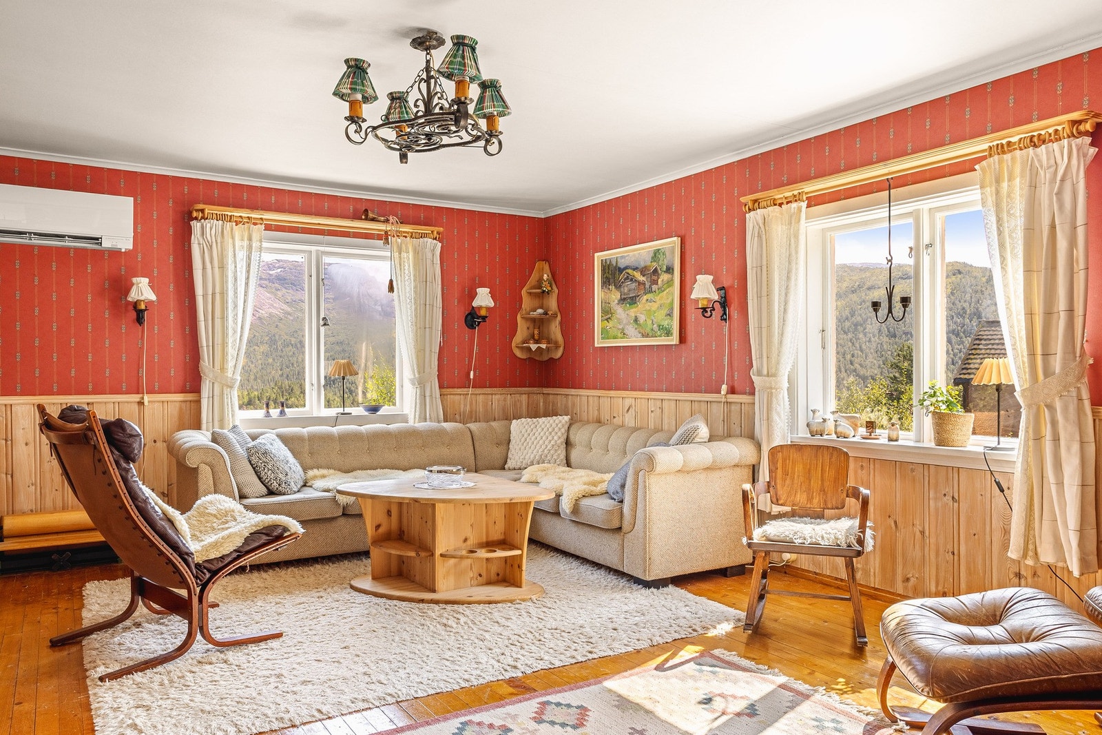 TV-stue 1. etasje. Galleribilde