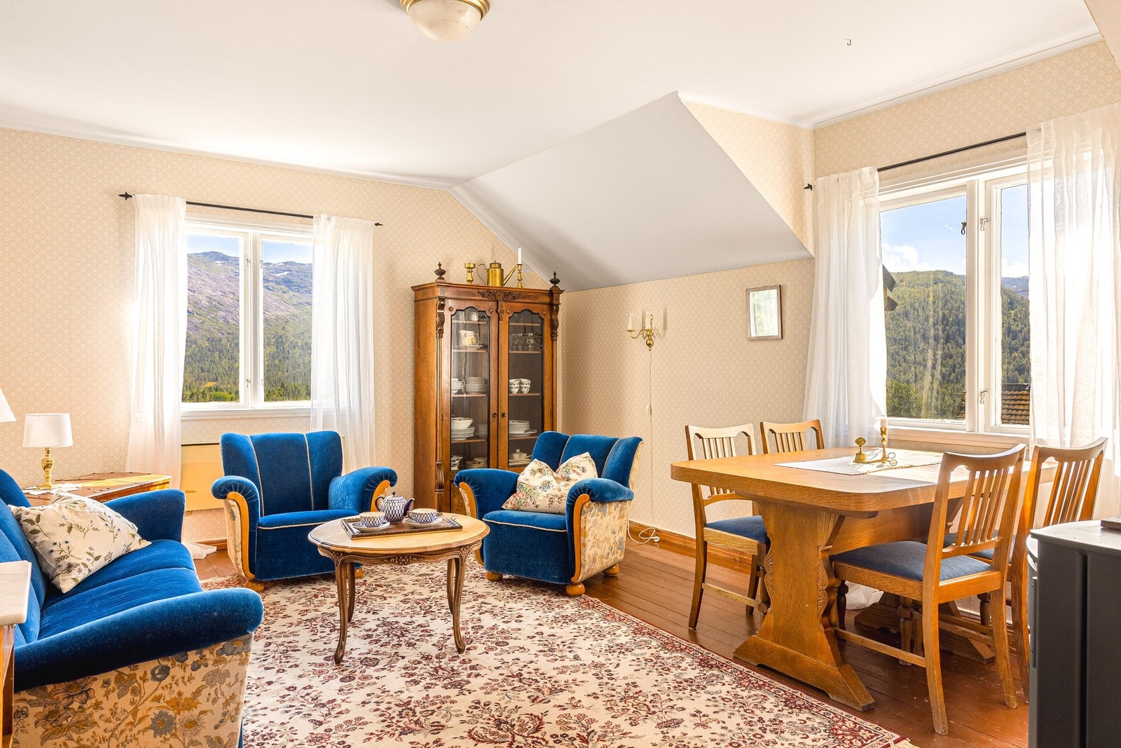 Stue i 2. etasje. Galleribilde