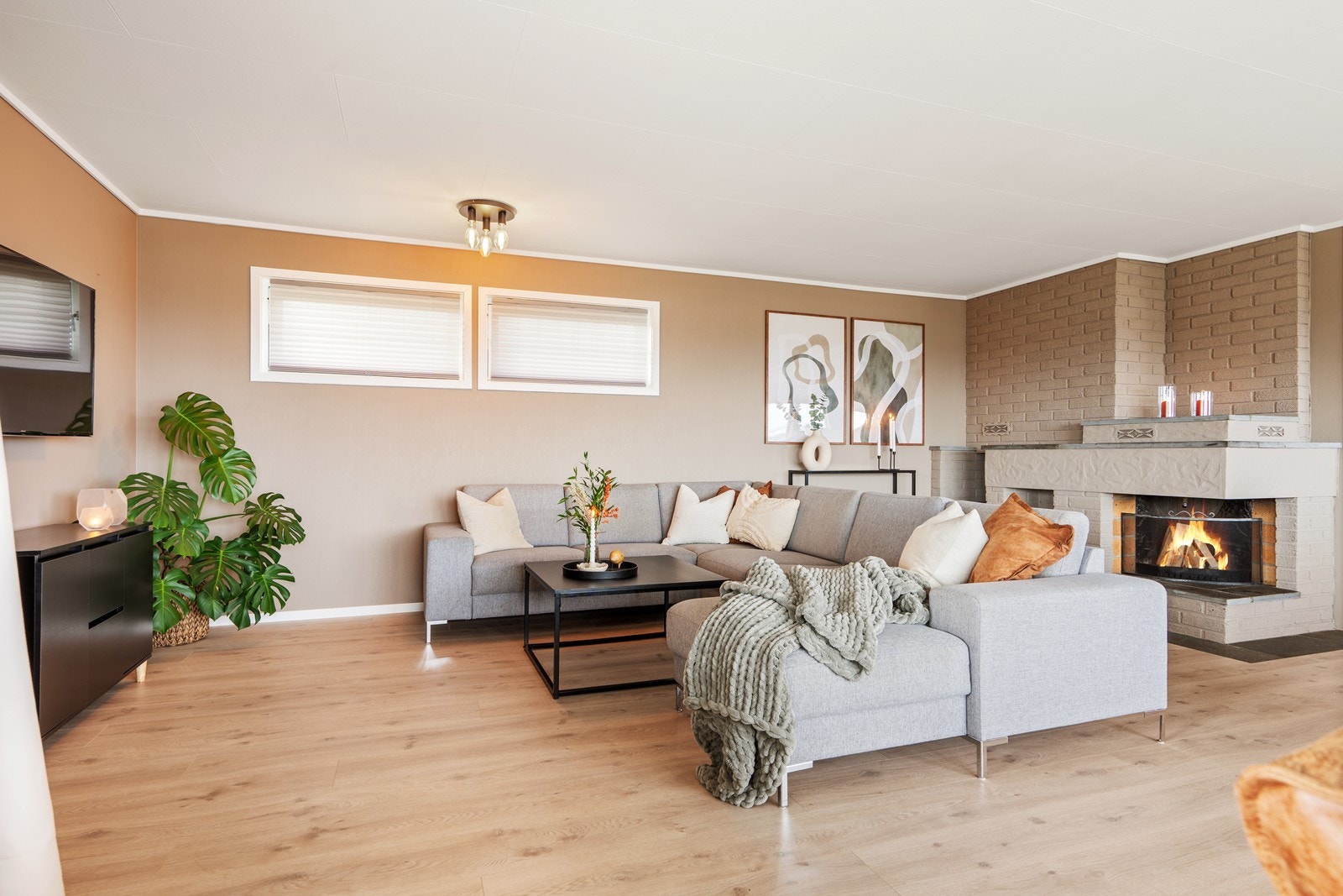 Her er det god plass til flere sittegrupper - alt etter behov og ønske! Galleribilde