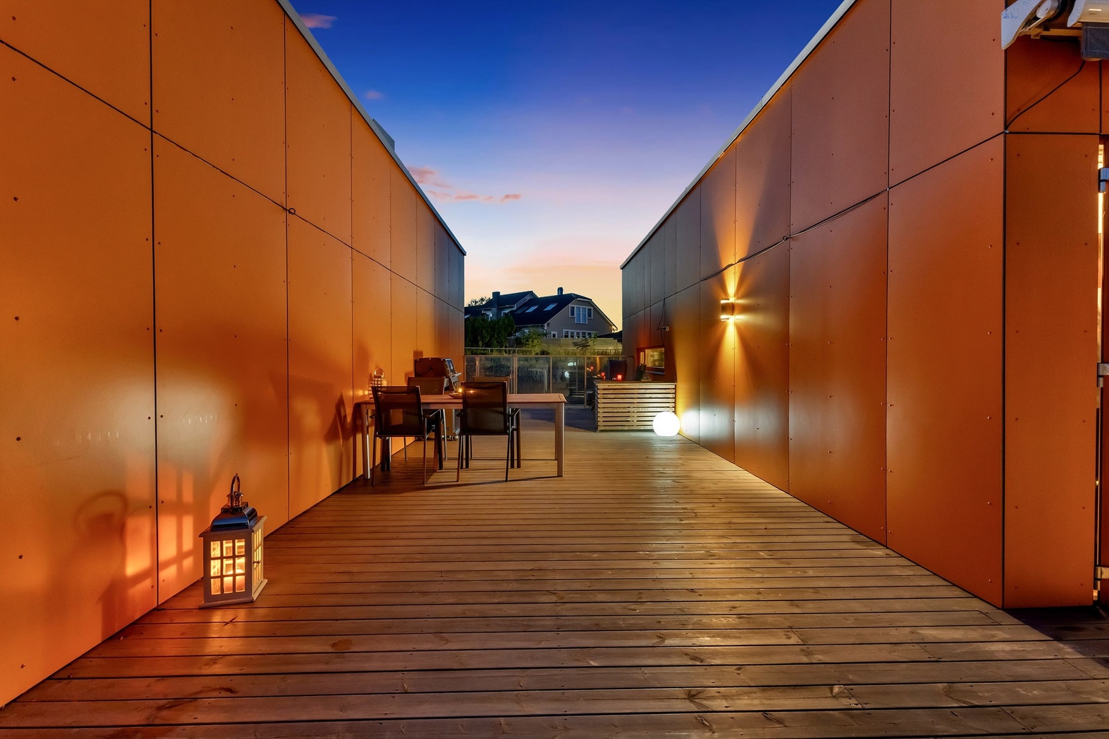 Takterrassen er L-formet og har rikelig med sol. Galleribilde