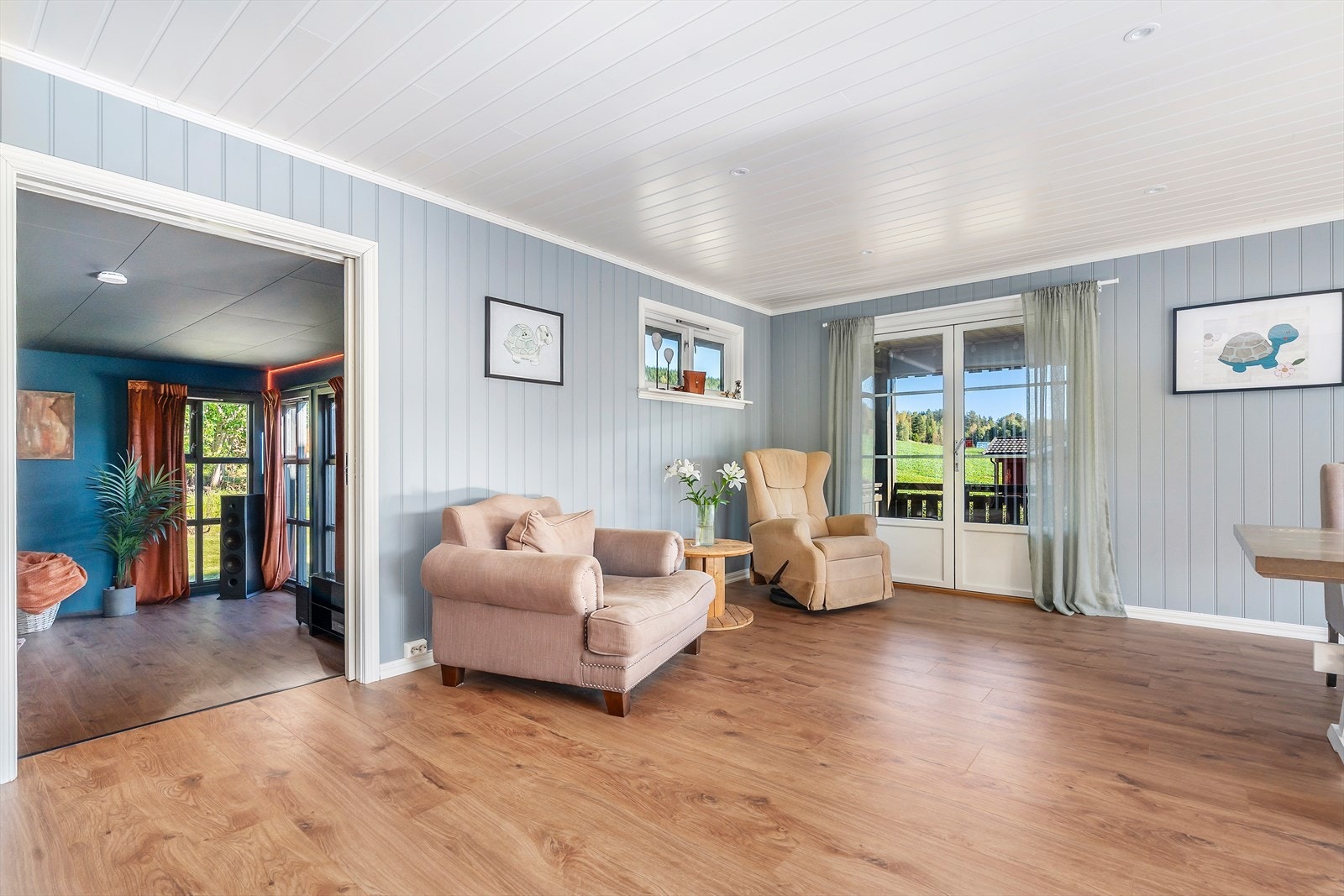 Store deler inne i huset har blitt oppgradert. Se hele listen beskrevet under pkt moderniseringer/ påkostninger i salgsoppgaven. Galleribilde