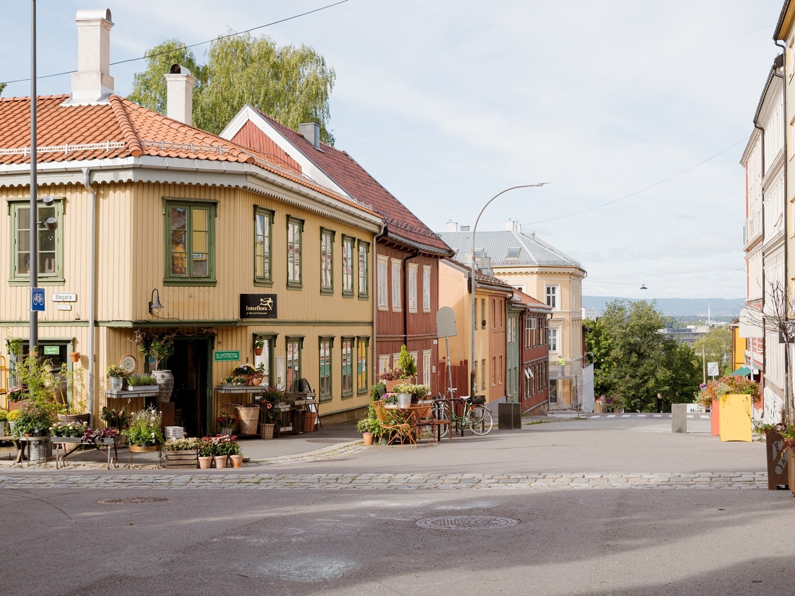 I nærområdet finner du også Kampen med sine karakteristiske trehus og flere hyggelige kafeer og nisjeforretninger. Galleribilde