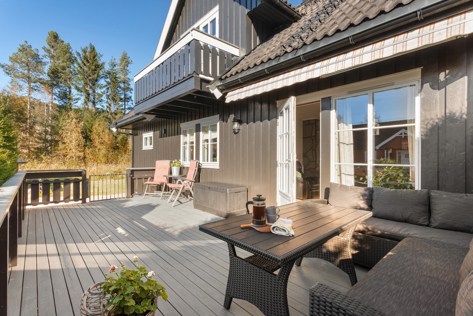 Nærområdet tilbyr flotte turmuligheter på Langmyra, vassfjellet, Brungmarka og en kort kjøretur til gjenvollhytta Galleribilde