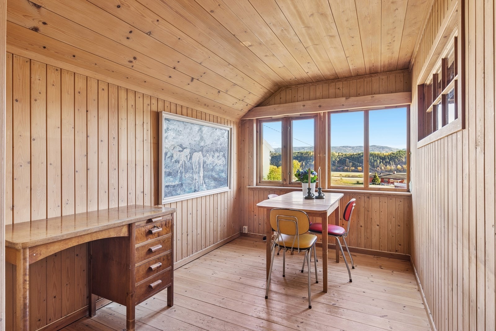 I gangen er det lagt til rette for en kontorkrok. Galleribilde