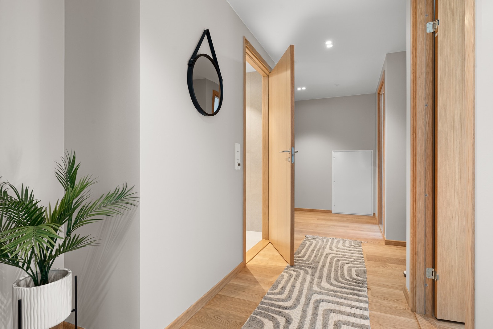 - Entre / inngangsparti - Galleribilde