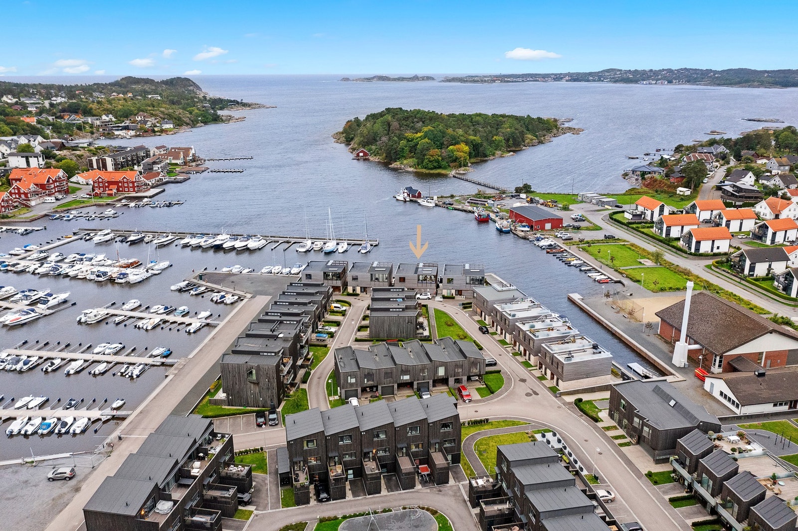 Velkommen til Hølen verft 44, presentert av Kim Hansen v/ ASK Meglergaarden Galleribilde