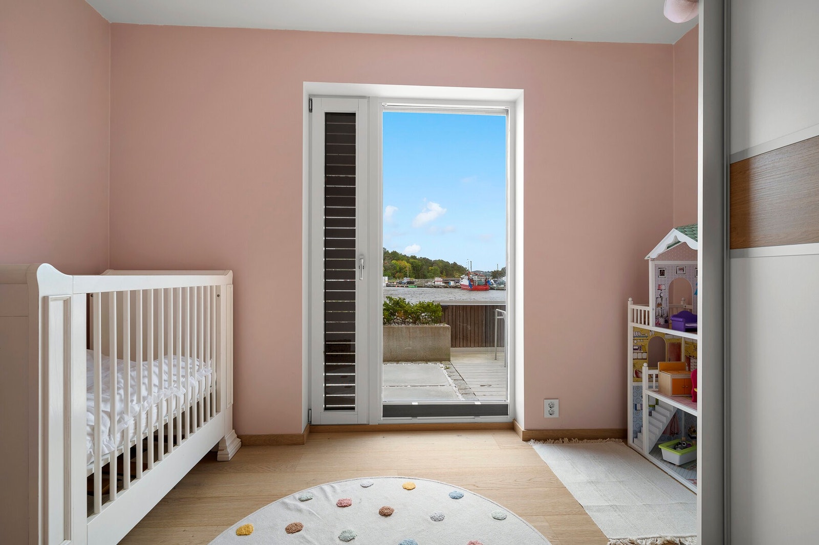 Soverom 3 - Lyst og trivelig soverom som passer perfekt som barnerom, gjesterom eller kontor. Galleribilde