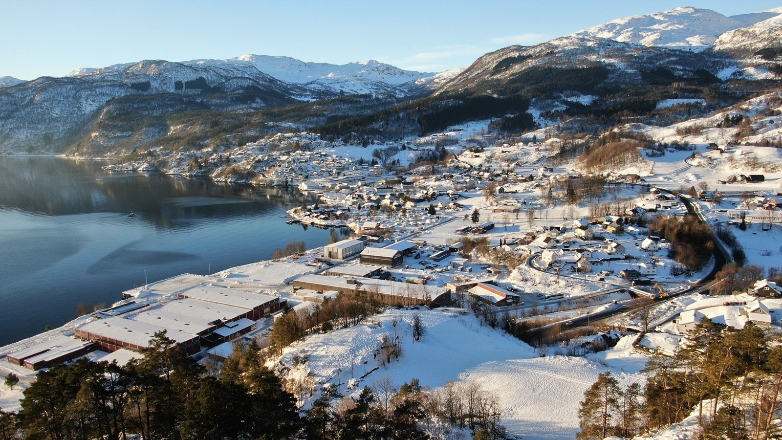 Oversikt. Utsikt mot Svandalen Galleribilde