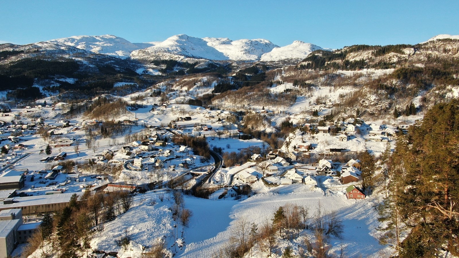 Oversikt - Utsikt mot bl.a. Hovlandsnuten Galleribilde