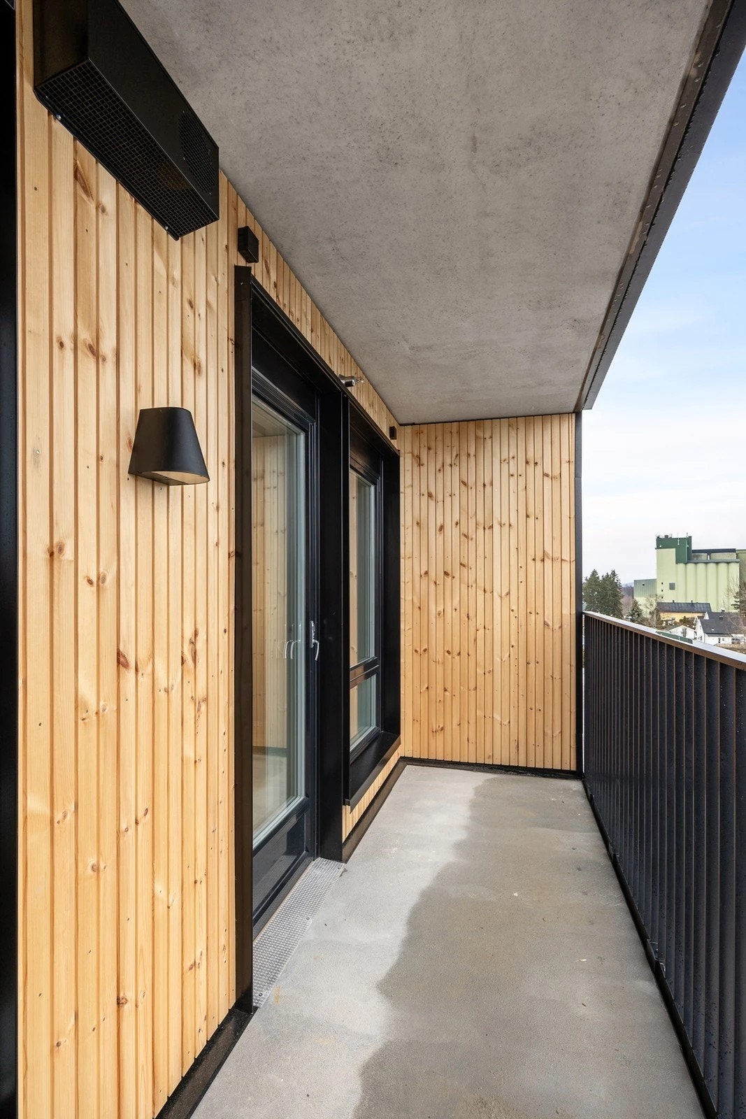 Liten balkong tilknyttet hovedsoverommet Galleribilde