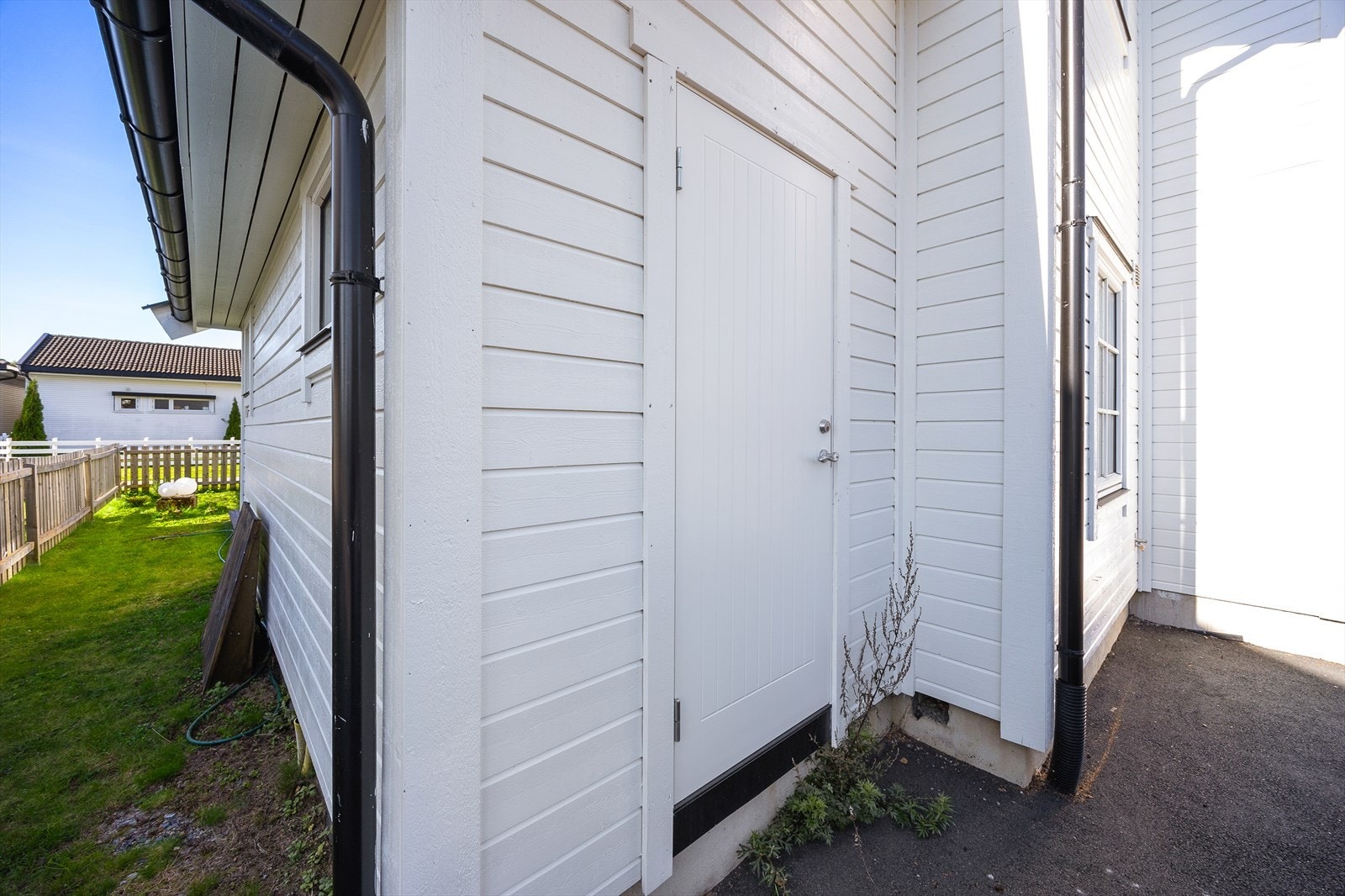 I tillegg disponerer leiligheten en ekstern bod på 5 m² med god lagringsplass. Galleribilde