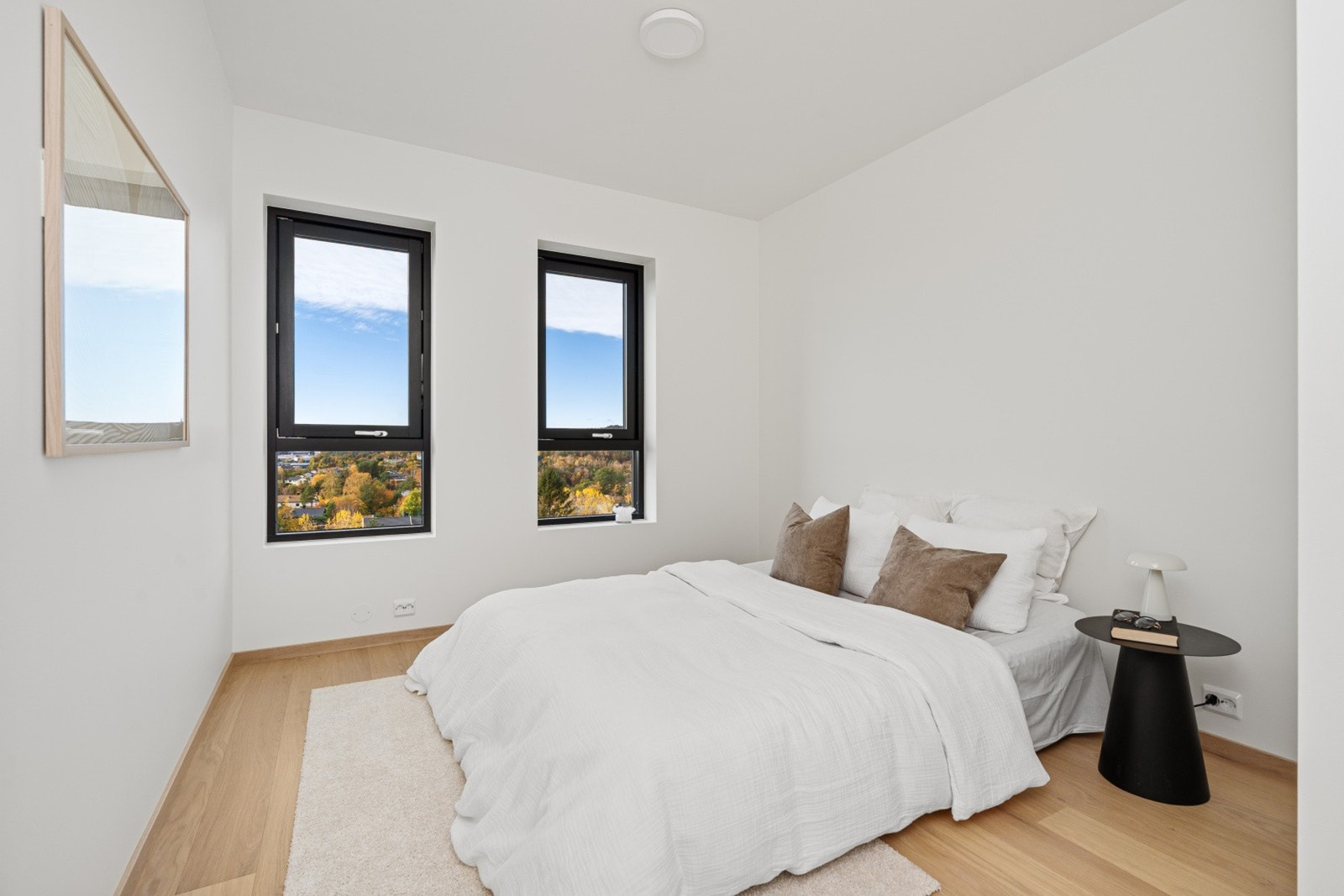 To gode soverom. Dette fra hovedsoverommet Galleribilde