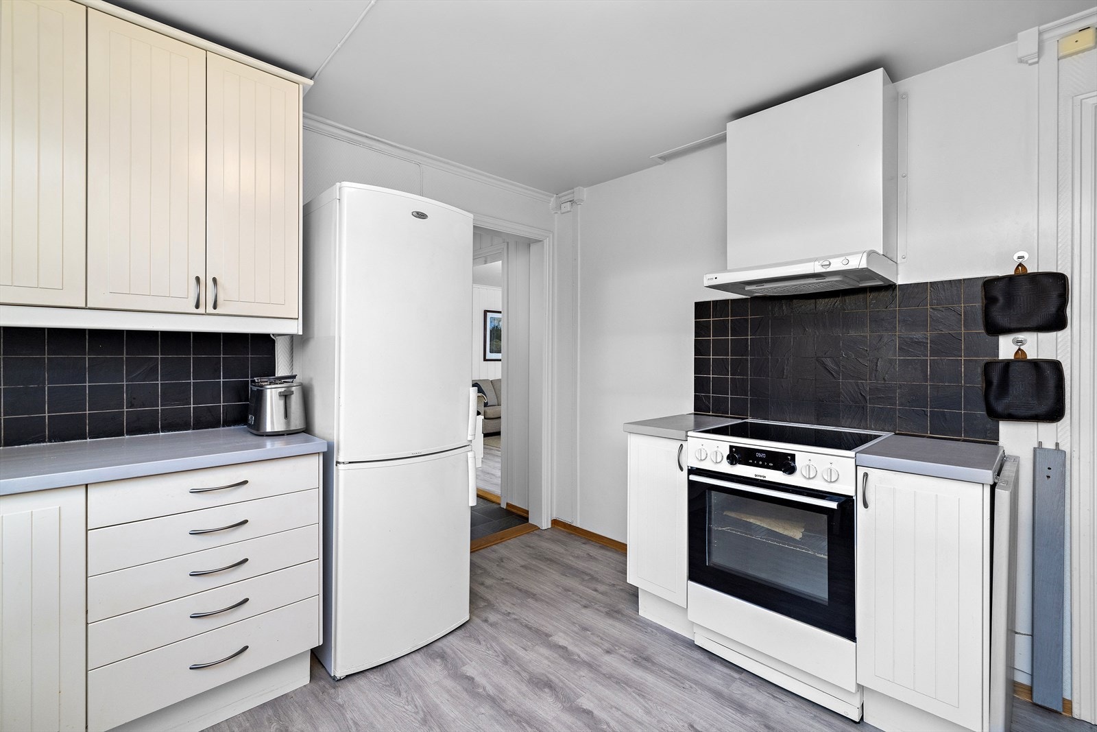 Innredningen har avsatt plass til hvitevarer. Galleribilde