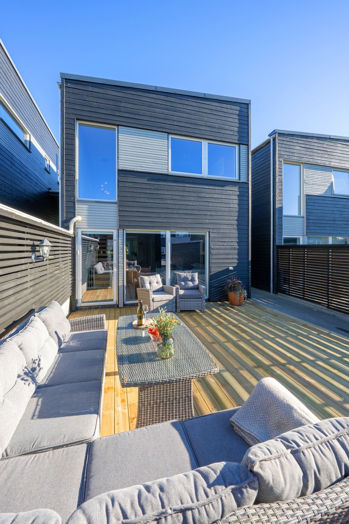 Solen holder på solen gjennom hele dagen Galleribilde