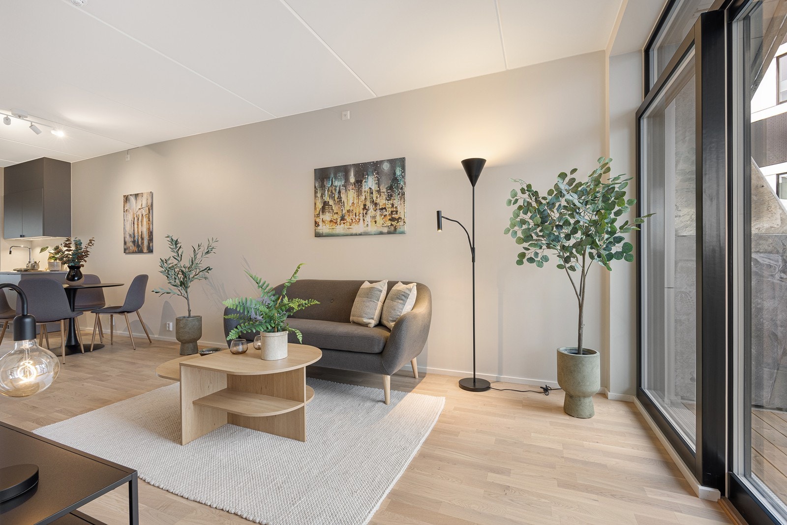 Veggene er malt i en dus og moderne nyanse. Galleribilde