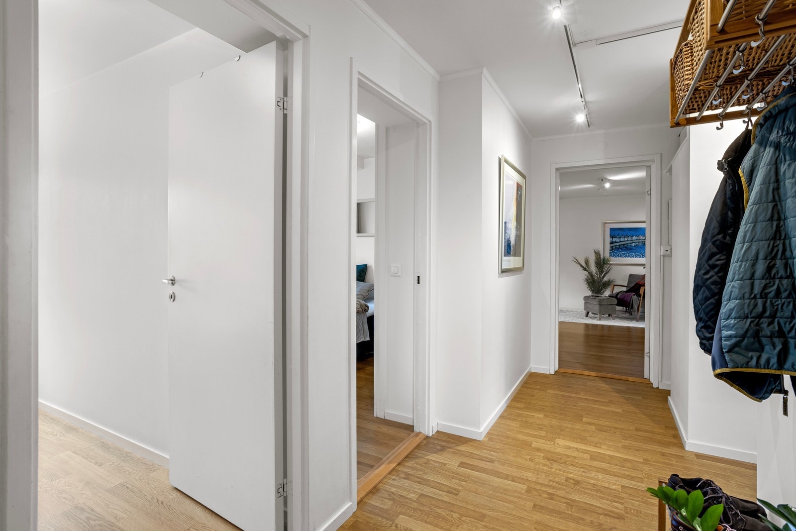 Gang med gulvvarme. Galleribilde