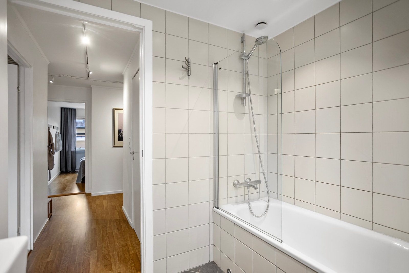 Badet ble renovert i 2011 og fremstår i god stand og godt vedlikeholdt. Galleribilde