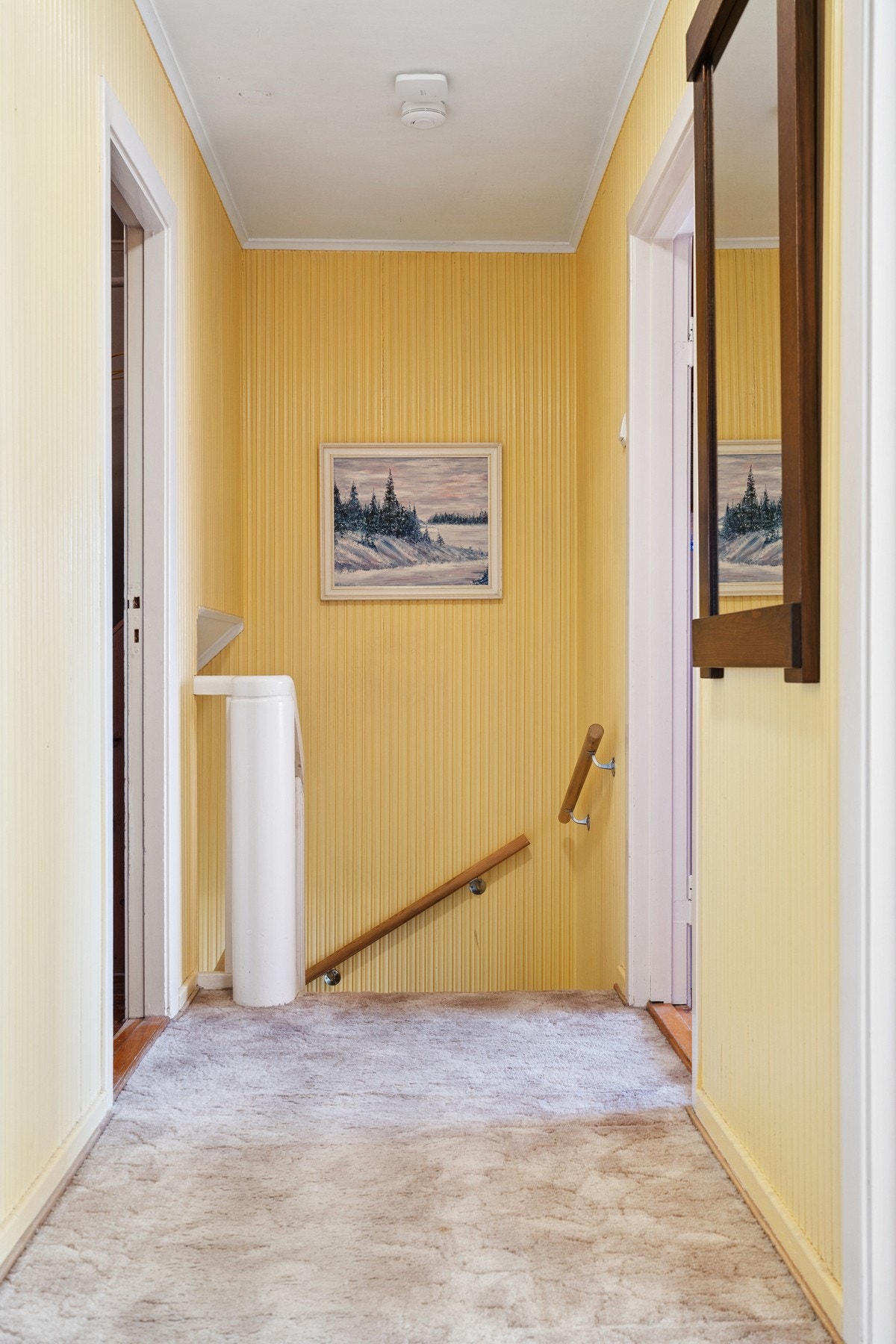 I 2.etasjen er det tre soverom, bad og bod. Galleribilde