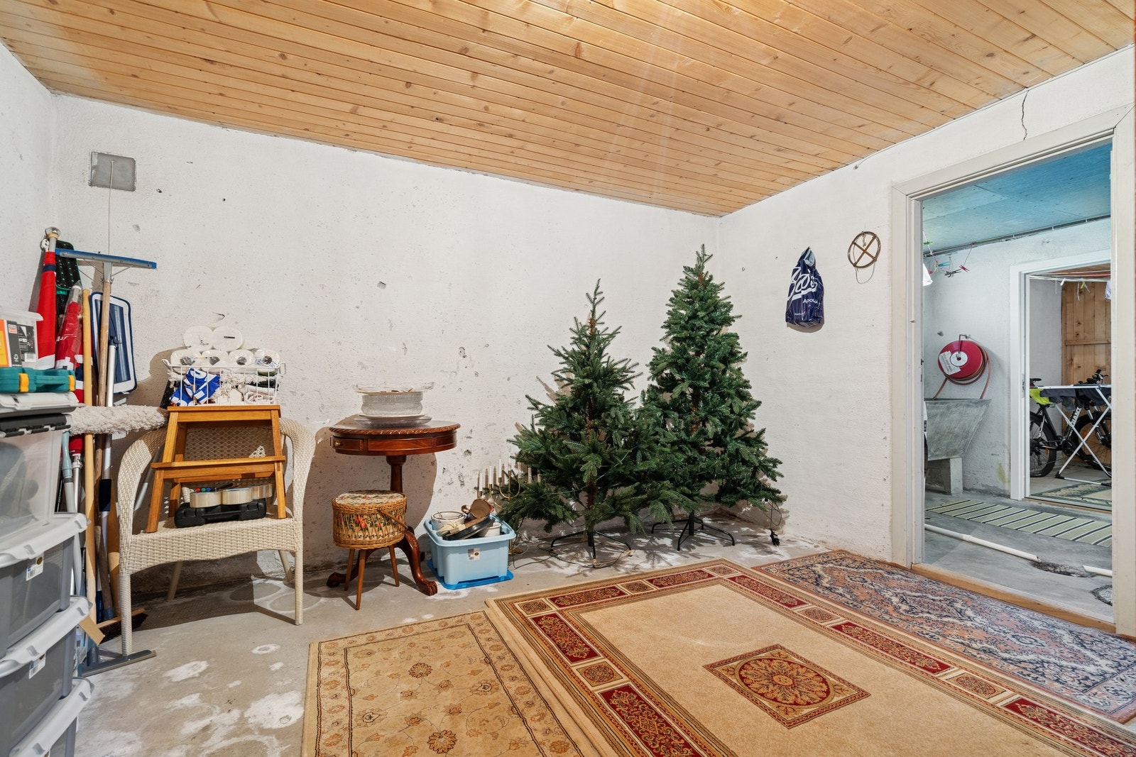 Romslig og praktisk bod. Galleribilde