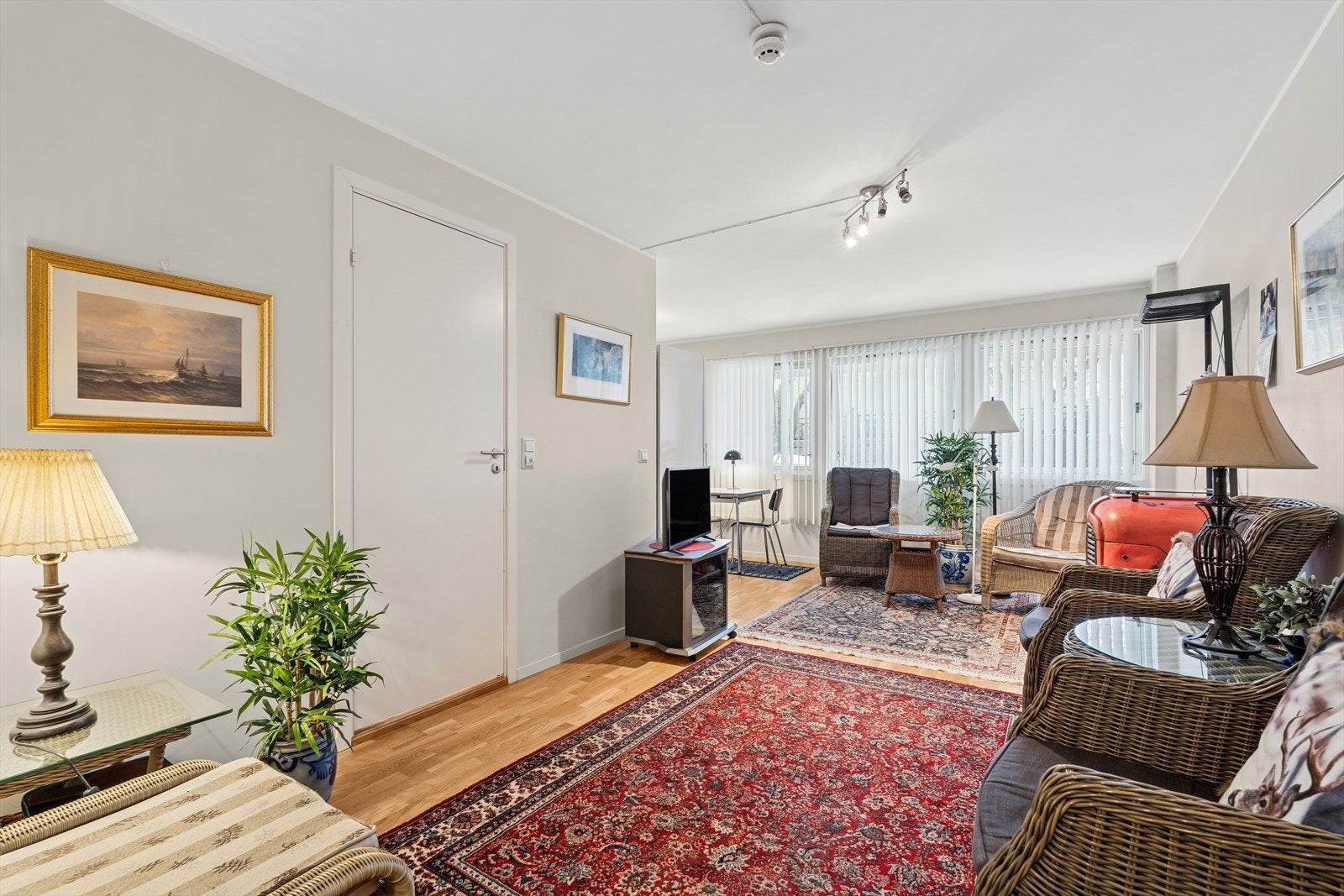 Lys og pen leilighet som ble oppgradert i 2015 Galleribilde