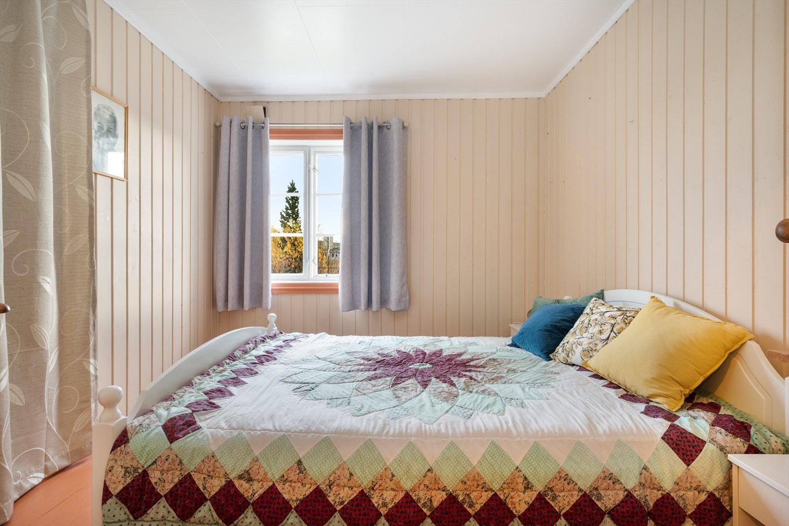 Soverom i 1. etasje. Galleribilde