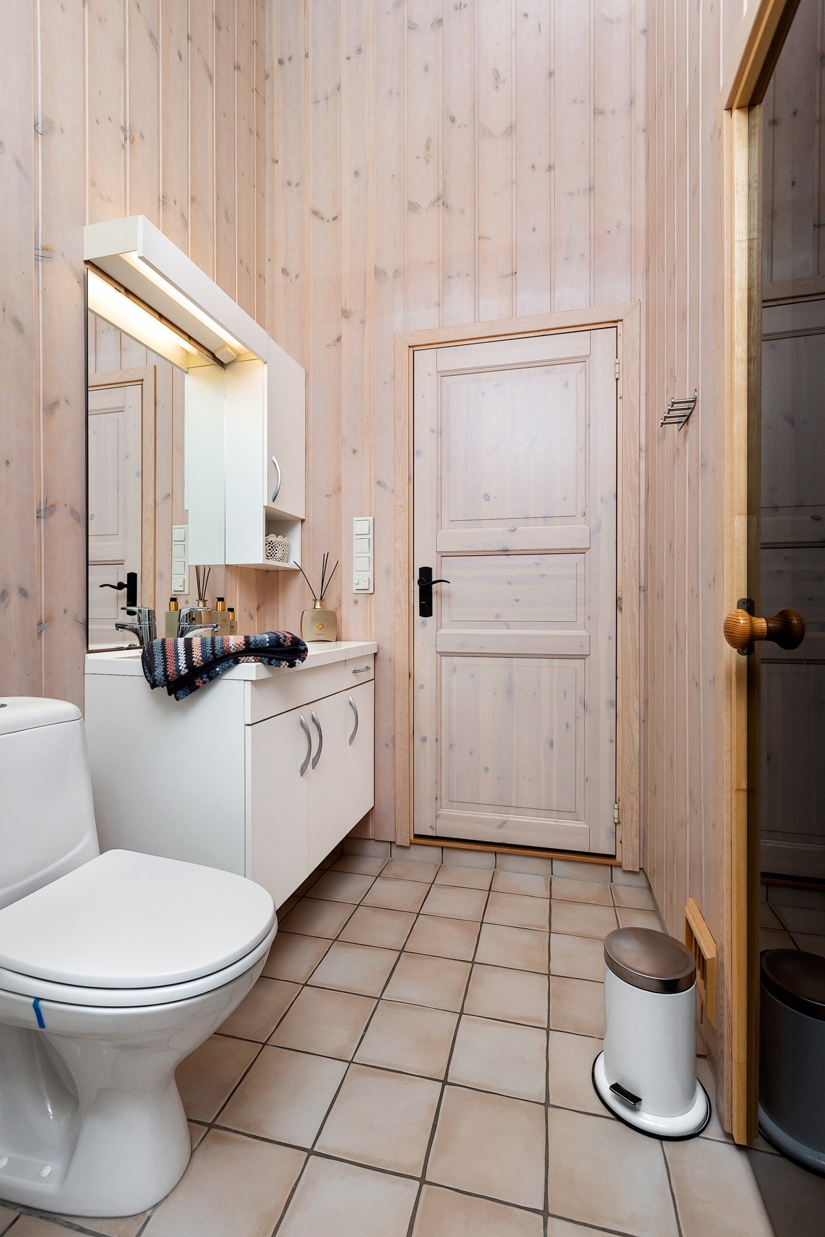 Herfra er det tilgang til en herlig badstue - perfekt for avslapning etter en lang dag i fjellet. Galleribilde