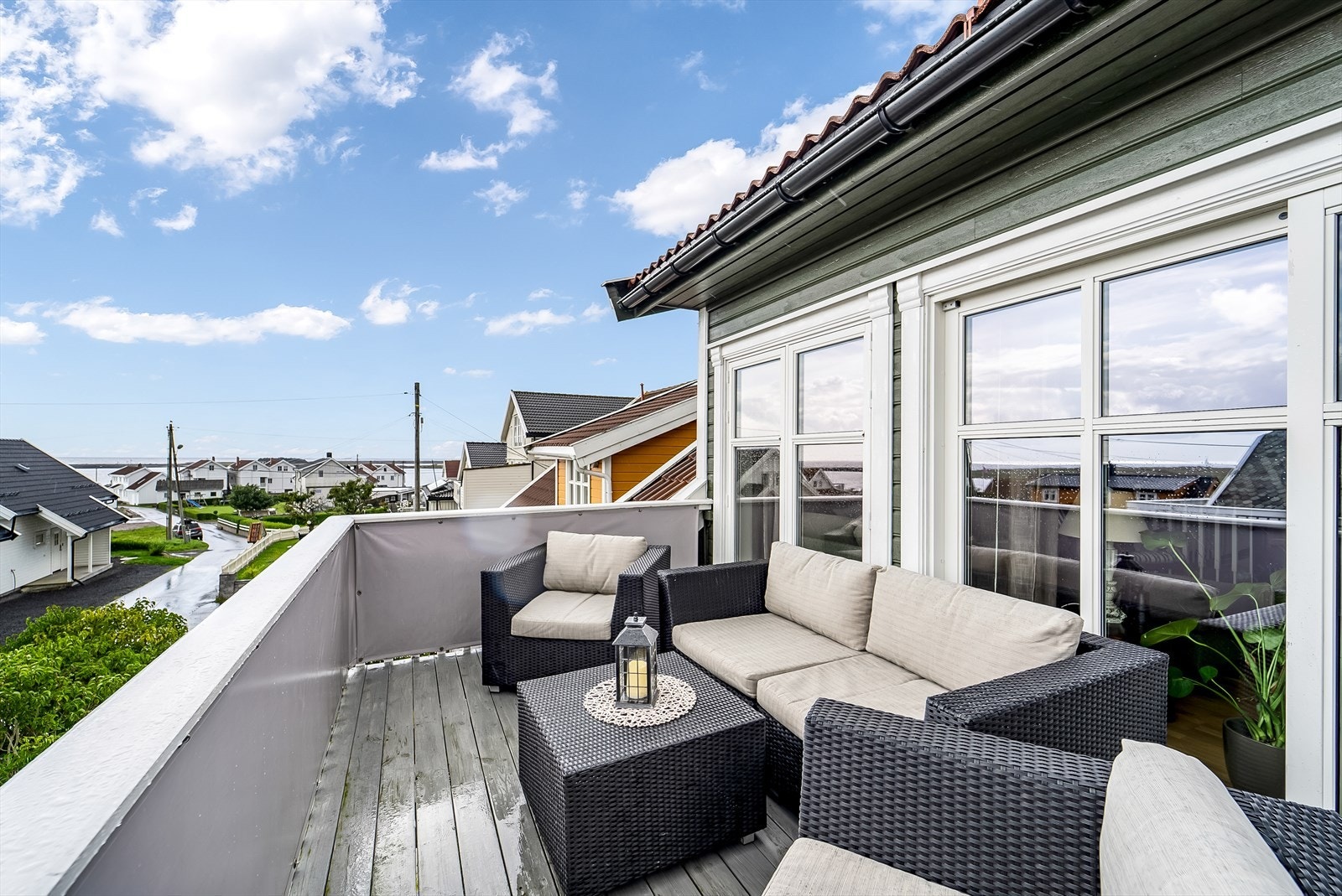 Plass til møblement på terrassen. Galleribilde