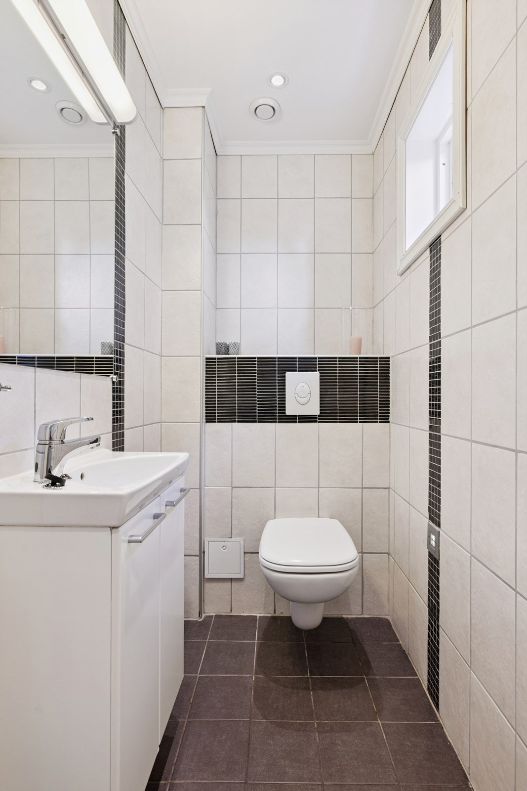 Toalettrom Galleribilde