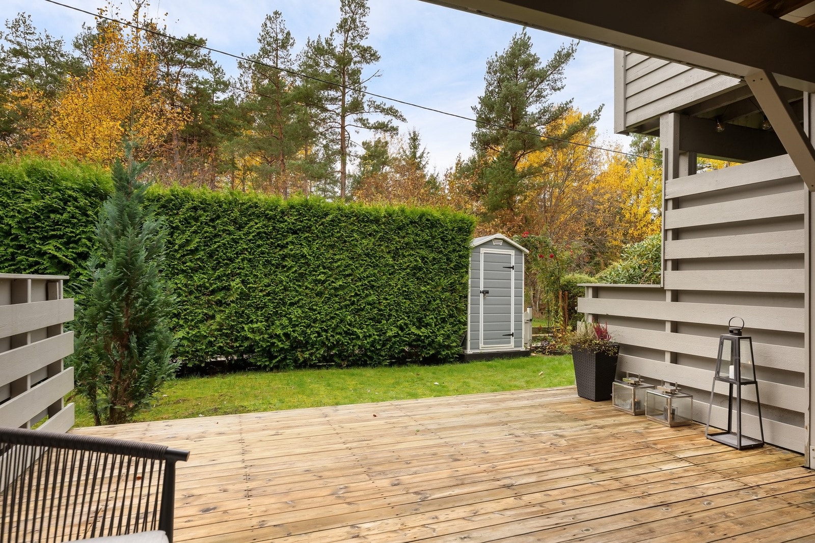 Gode solforhold og plass til utemøbler og grill Galleribilde