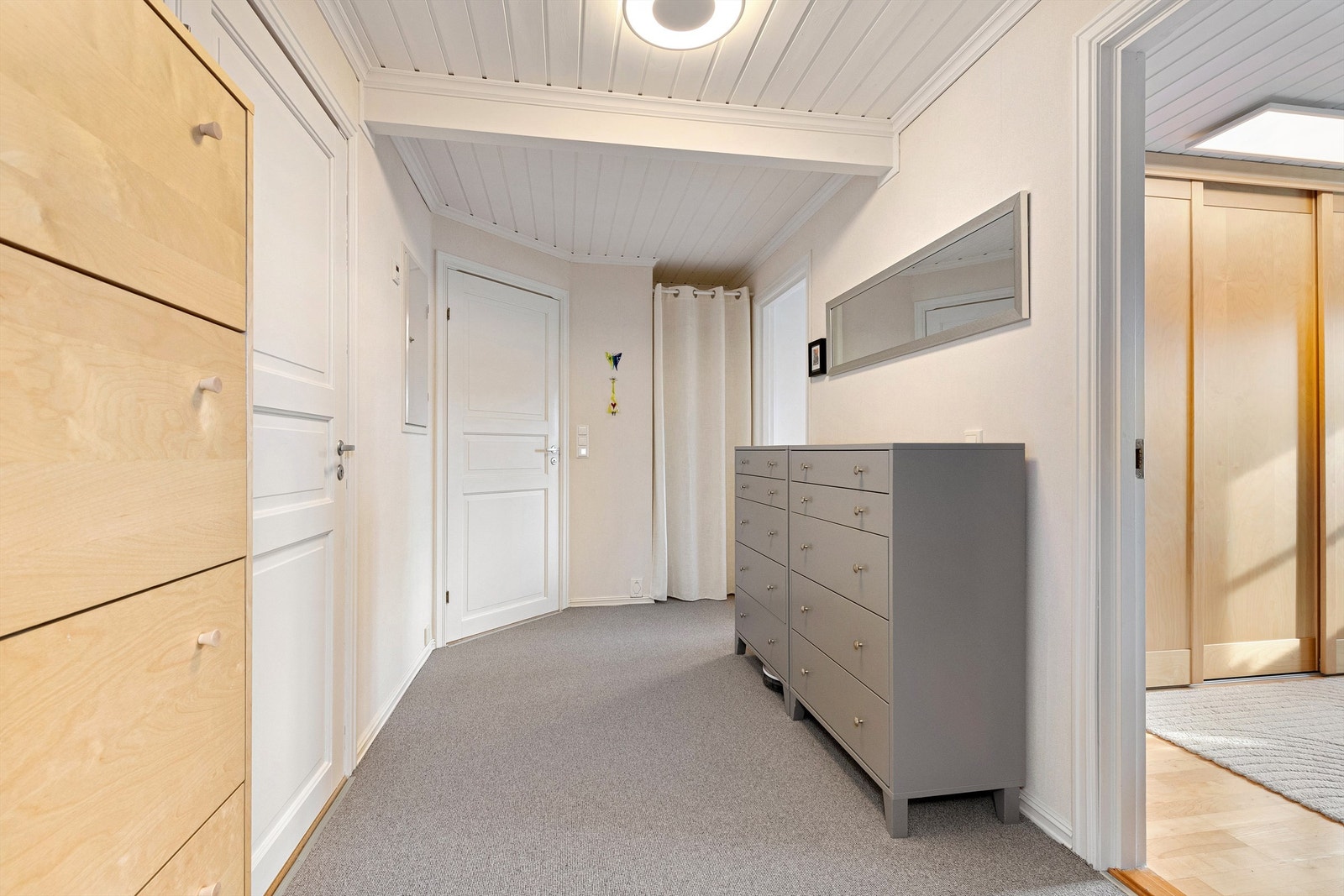 Gang i underetasjen Galleribilde