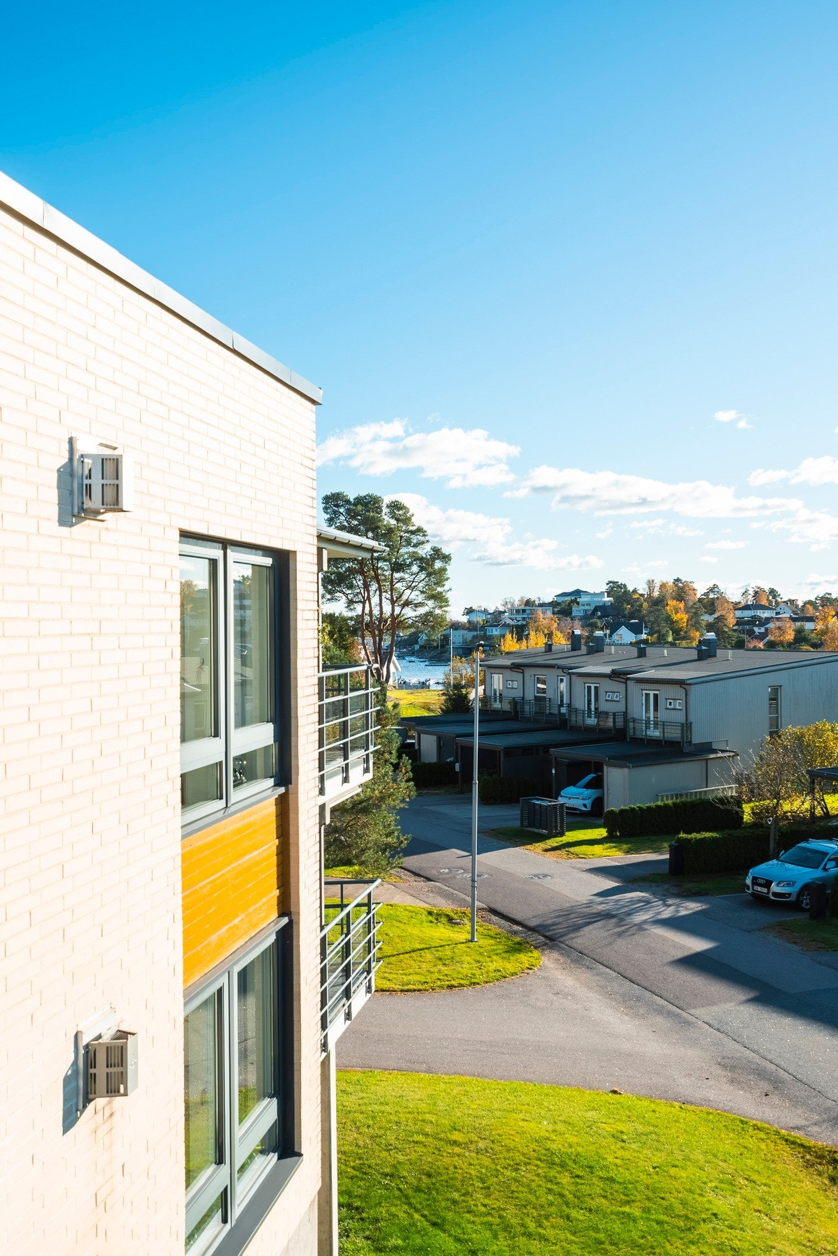 Fin utsikt mot sjøen Galleribilde