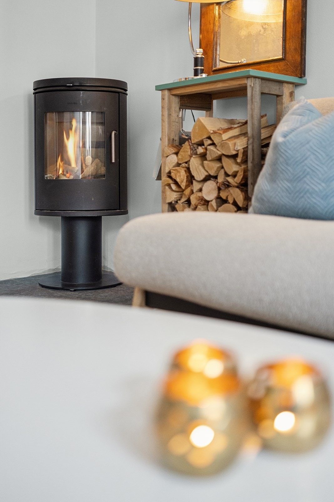 Peisen blir et naturlig blikkfang i rommet som tilfører både sjel og varme på kalde vinterdager. Galleribilde