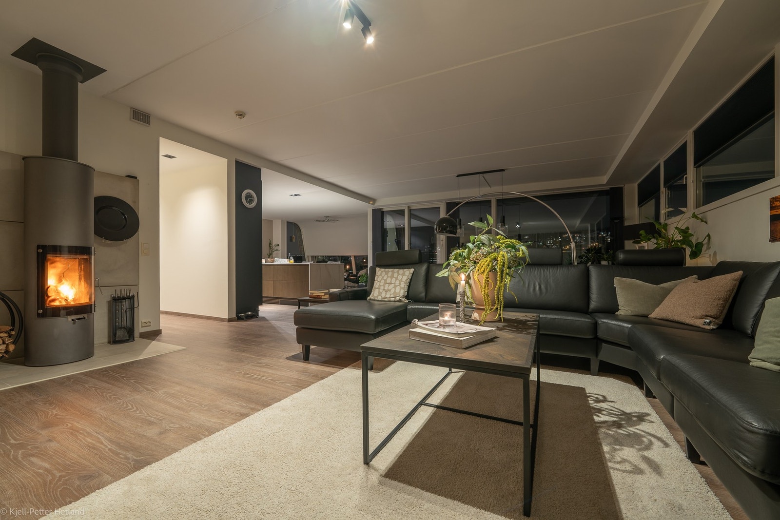 Kveldsfoto. Galleribilde