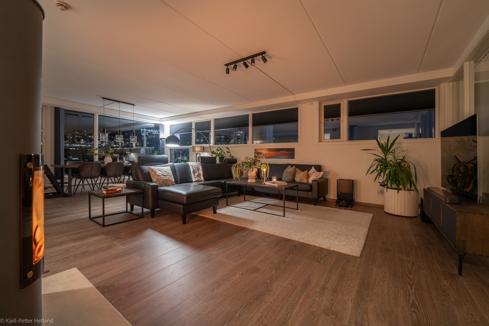 Kveldsfoto: Kph Media AS (Kjell-Petter Hetland). Galleribilde