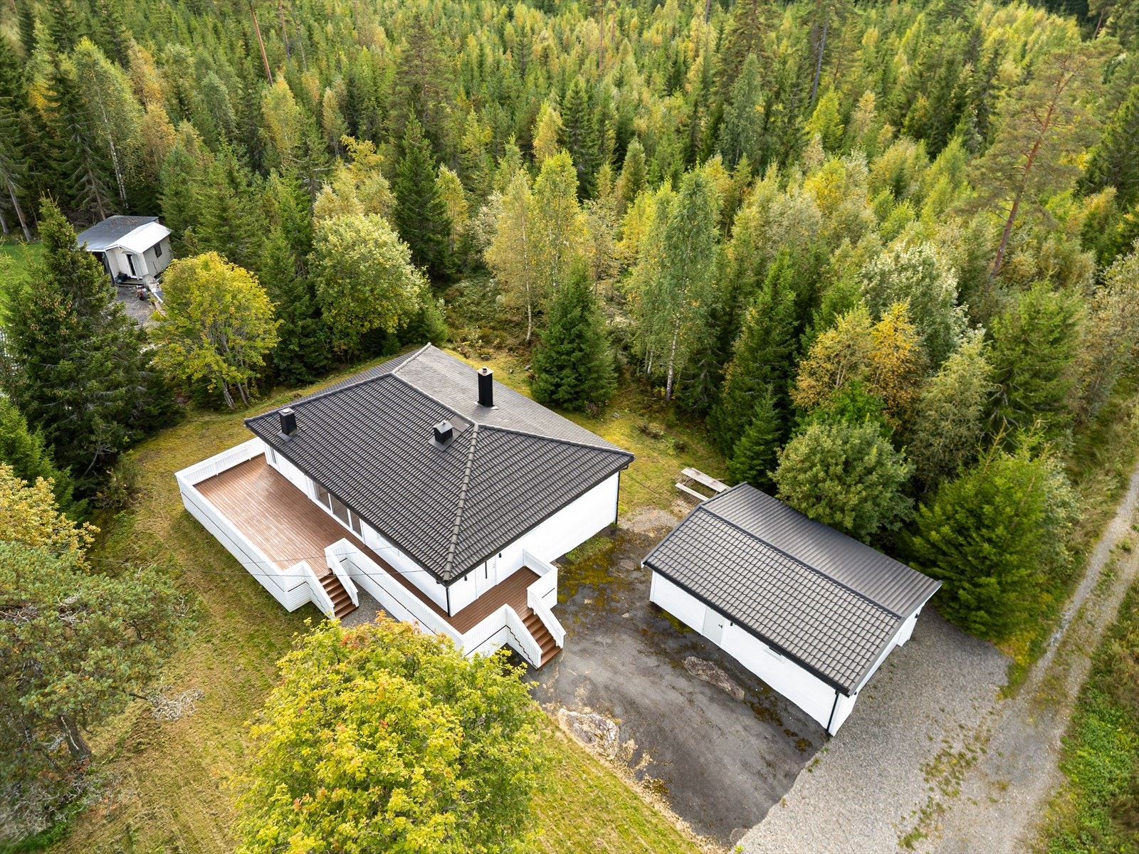 Flott bolig med skjermet beliggenhet og kort vei til natur. Galleribilde