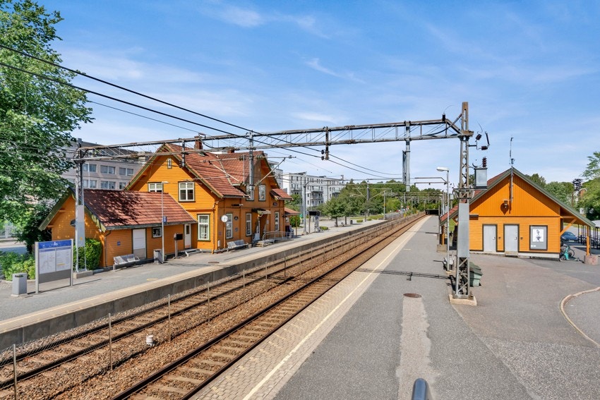 Ås stasjon - kun 17 min fra Oslo S! Galleribilde