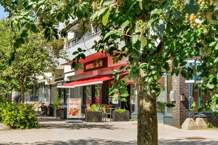 Sentrum av Ås har et godt utvalg av dagligvareforretninger og det meste du trenger til det daglige Galleribilde