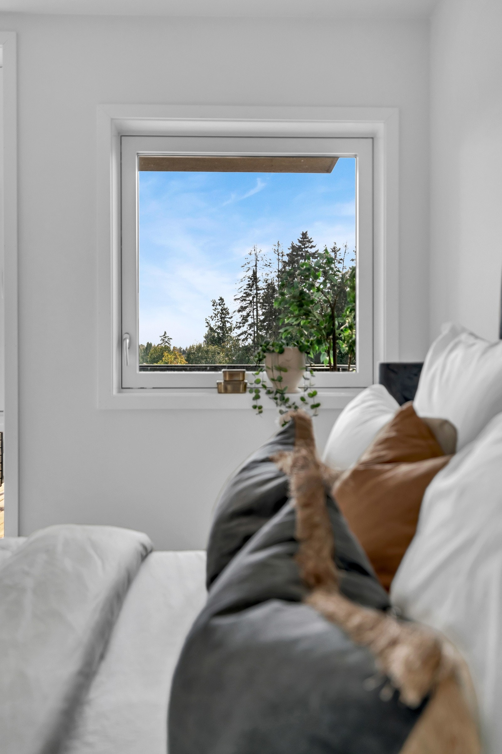 Her er det vindusflate som gir naturlig lys og som bidrar til å gjøre utluftingen enkel Galleribilde