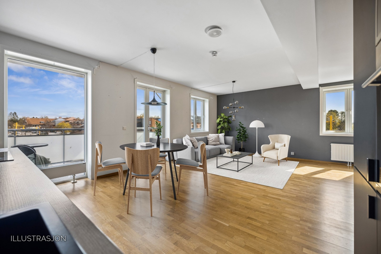 Leiligheten er pusset opp i nyere tid, i en tidsriktig stil med lune parkettgulv Galleribilde