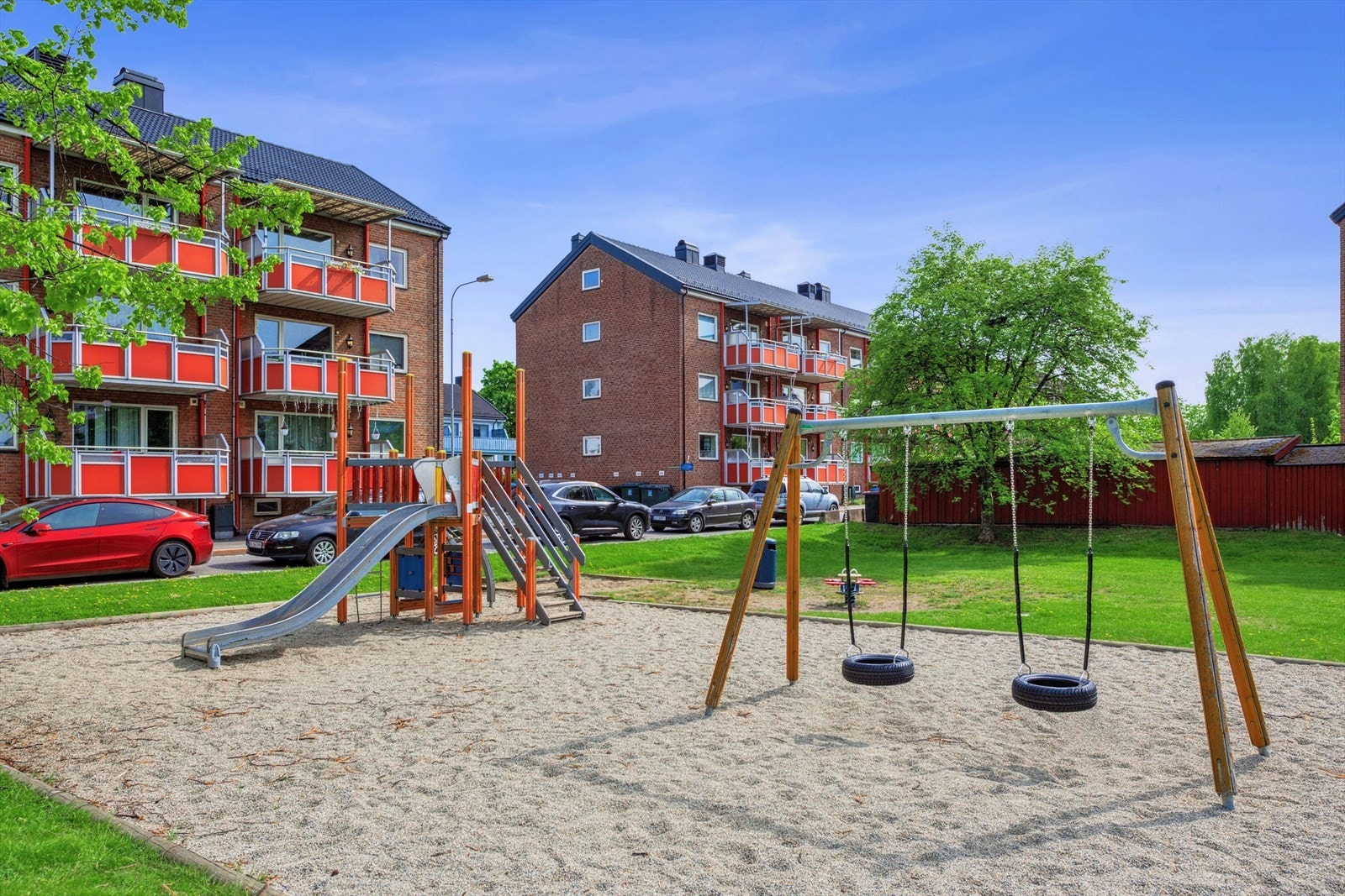 Her finner du gode bokvaliteter og sentral beliggenhet på Strømsø med alt i kort rekkevidde! Galleribilde