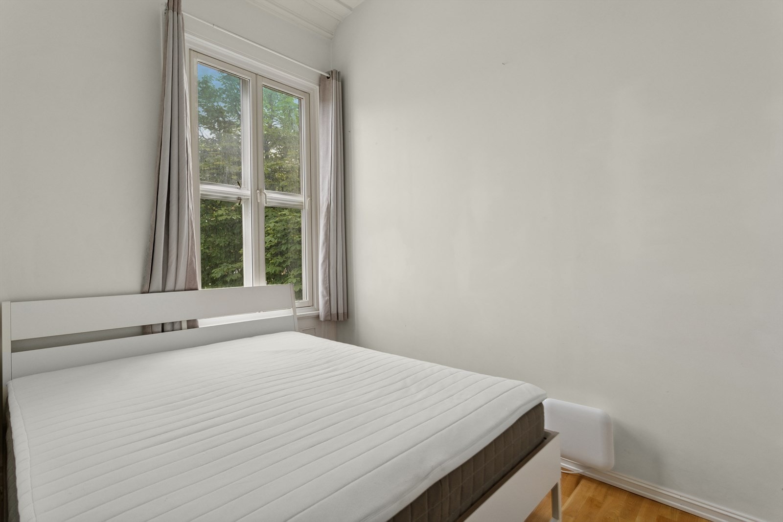 Soverom. Galleribilde