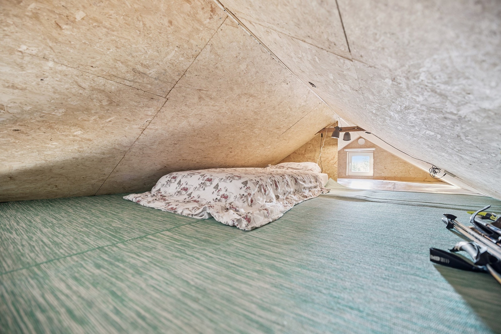 Hemsen gir ekstra gulvareal for lagring eller overnatting. Galleribilde