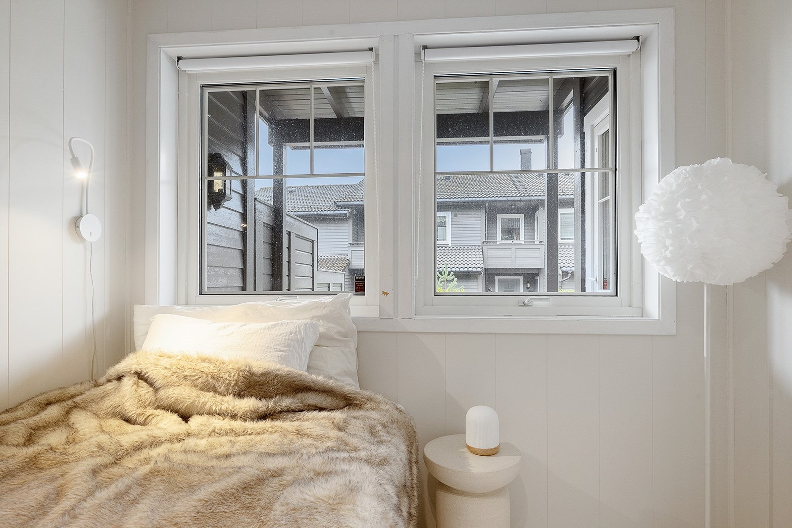 Vindusflater gir muligheten for naturlig belysning. Galleribilde