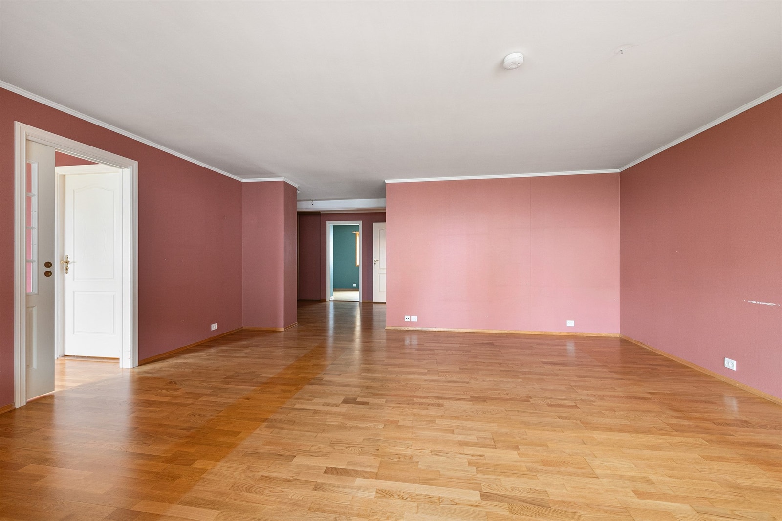 Fra stue mot gang Galleribilde