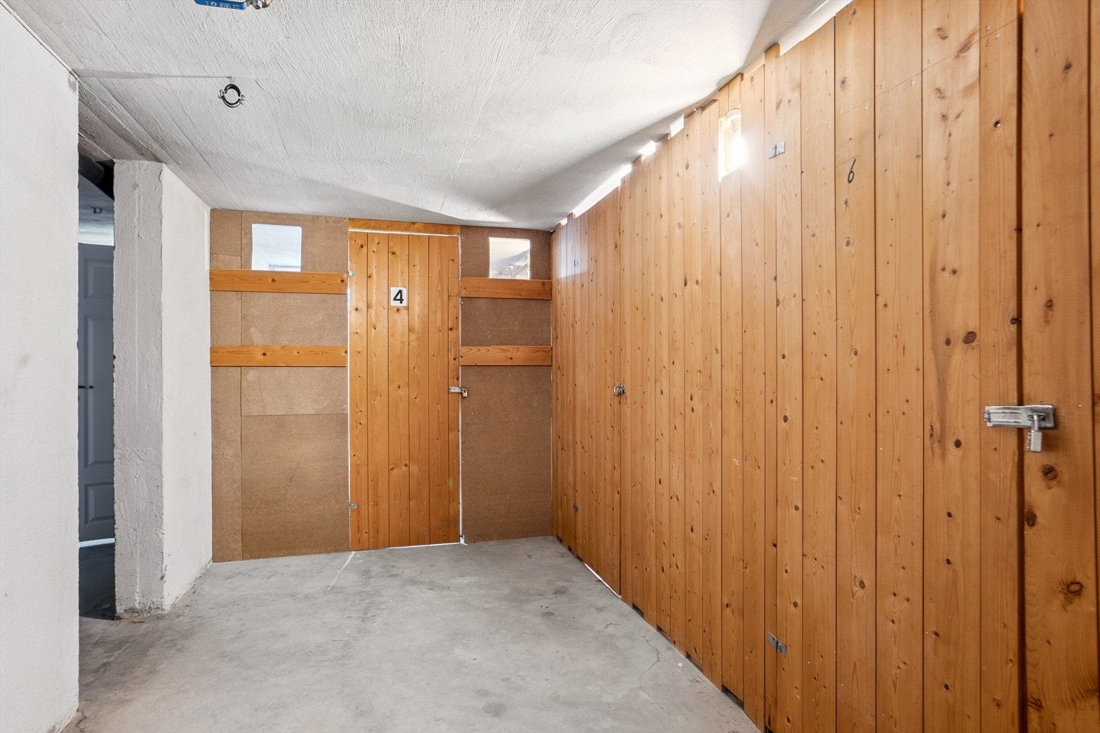 Leiligheten disponerer to boder i felles kjeller Galleribilde