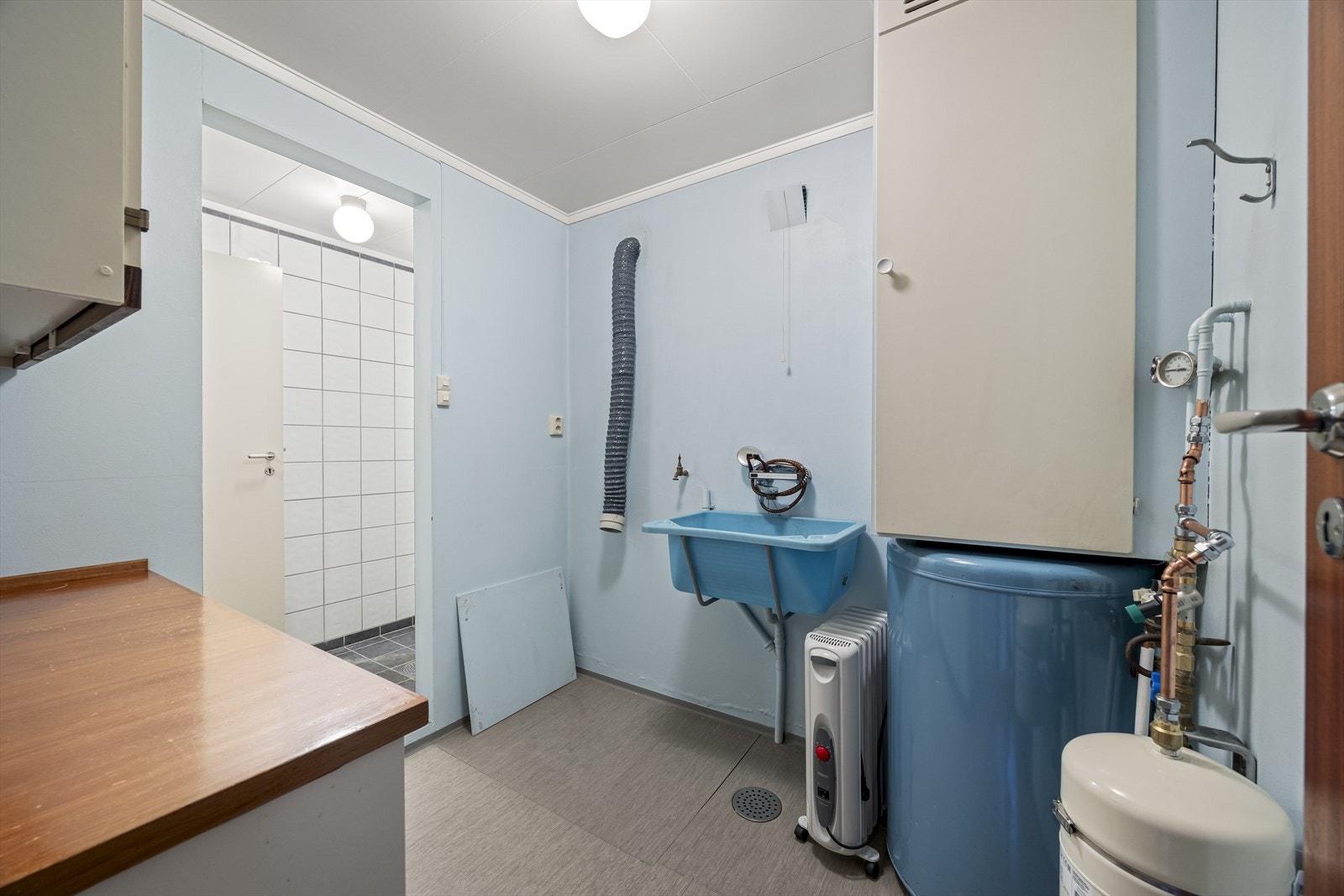 Vaskerom. Galleribilde