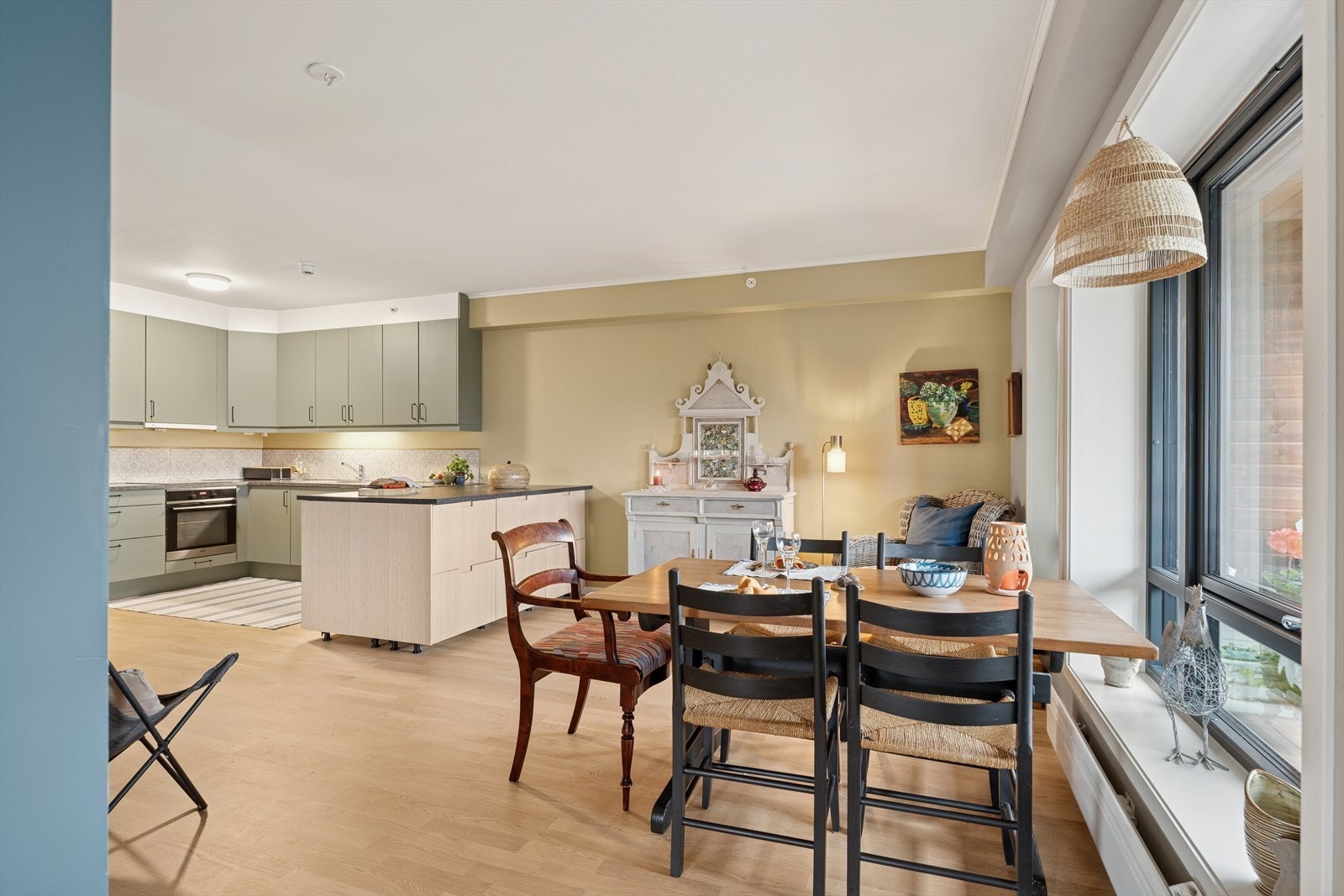 - En lun og hjemmekoselig atmosfære med gjennomført stil og sjarmerende detaljer - Galleribilde