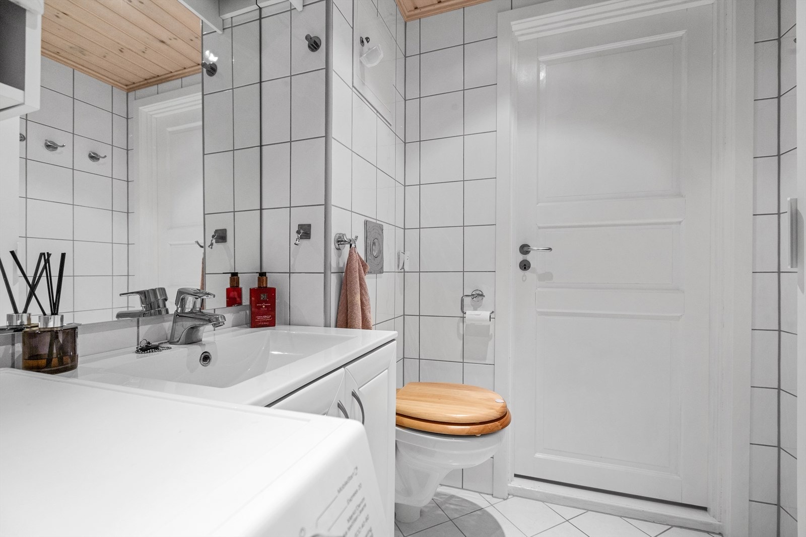 Flislagt bad Galleribilde