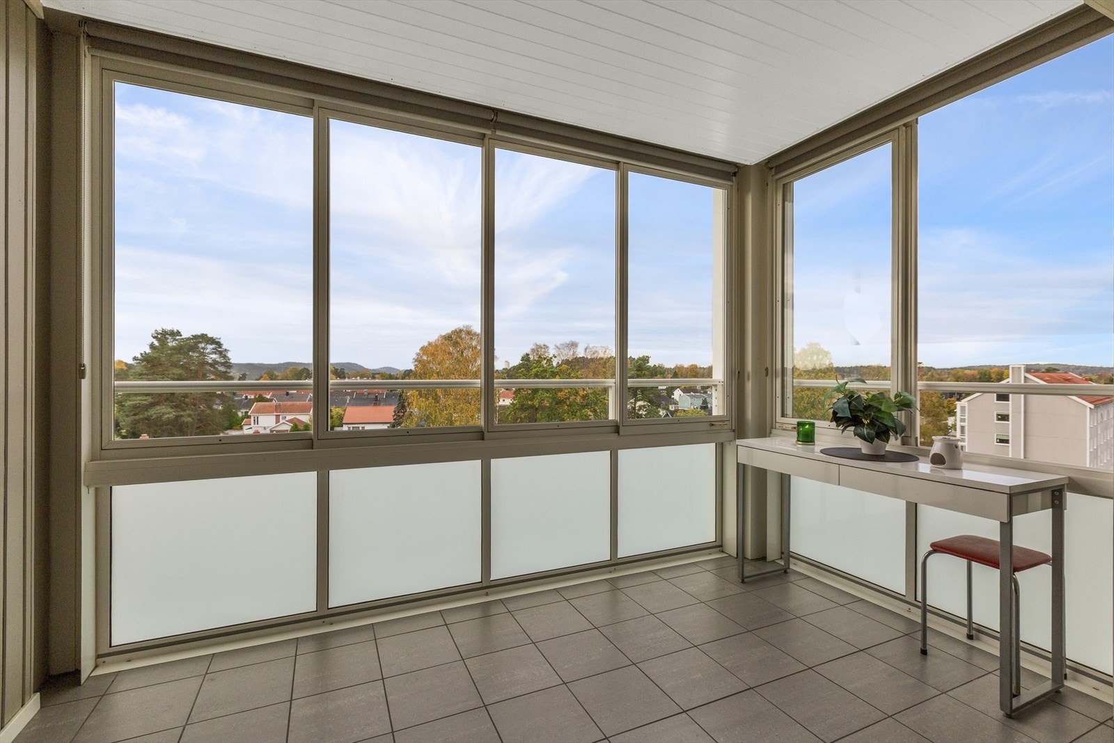 Innglasset balkong Galleribilde